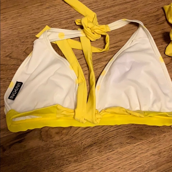 Bikini - Picture 4 of 4